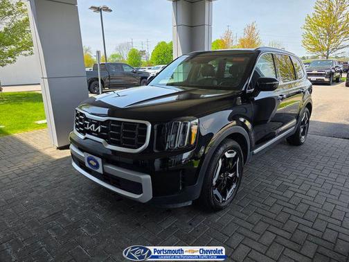Ebony Black 2025 Kia Telluride S