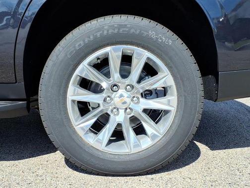 Dark Ash Metallic 2026 Chevrolet Tahoe Premier