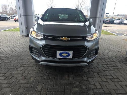 Satin Steel Metallic 2019 Chevrolet Trax LT