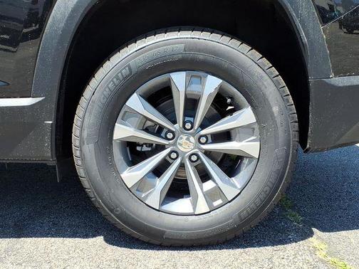 Mosaic Black Metallic 2026 Chevrolet Equinox 1LT