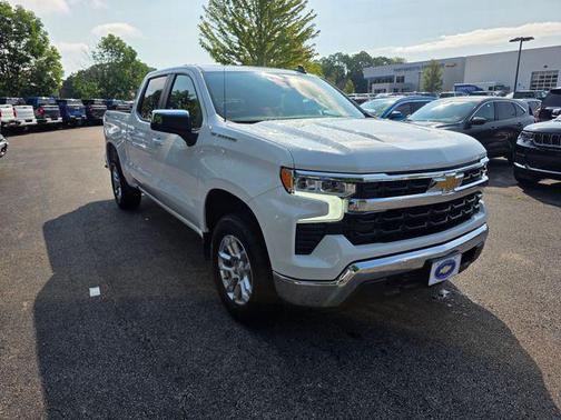 Summit White 2024 Chevrolet Silverado 1500 LT