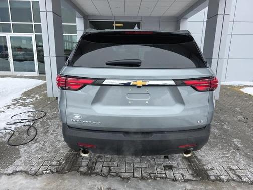 2023 Chevrolet Traverse LS