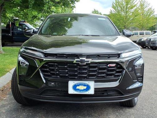 Mosaic Black Metallic 2026 Chevrolet Trax FWD 1RS