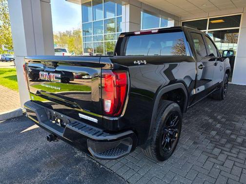 Onyx Black 2023 GMC Sierra 1500 Elevation