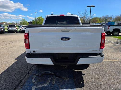 OXFORD WHITE 2021 Ford F-150 XLT