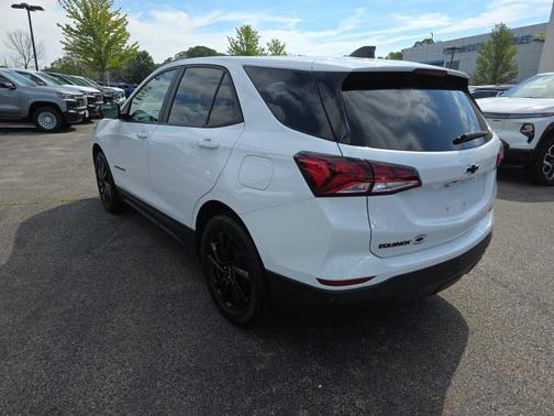 2023 Chevrolet Equinox LS