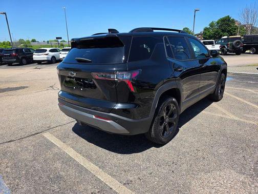Mosaic Black Metallic 2025 Chevrolet Equinox 1LT