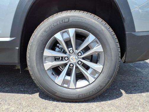 Sterling Gray Metallic 2026 Chevrolet Equinox 1LT