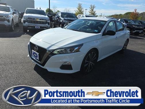 2022 Nissan Altima SR FWD