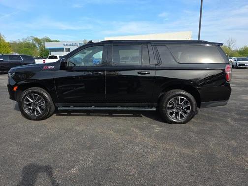 2021 Chevrolet Suburban 4WD Z71
