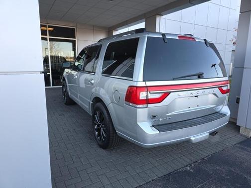 2016 Lincoln Navigator Select