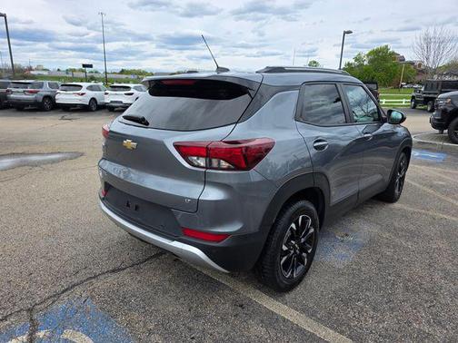 Satin Steel Metallic 2022 Chevrolet Trailblazer LT