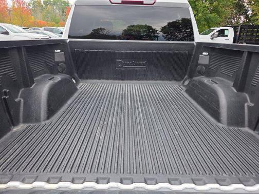Summit White 2025 GMC Sierra 1500 SLT