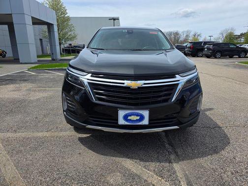 Mosaic Black Metallic 2024 Chevrolet Equinox 1LT