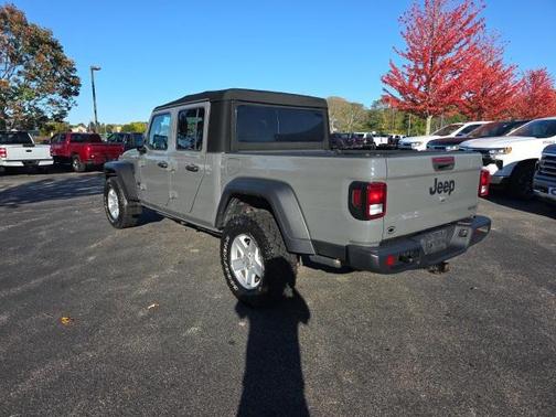 2020 Jeep Gladiator Sport S