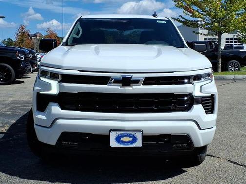 Summit White 2026 Chevrolet Silverado 1500 RST