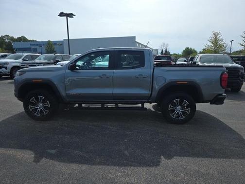 2024 GMC Canyon AT4
