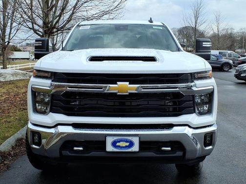 Summit White 2026 Chevrolet Silverado 2500 LT