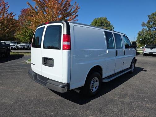 2023 Chevrolet Express 2500 RWD 2500 Regular Wheelbase WT