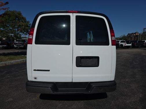 2023 Chevrolet Express 2500 RWD 2500 Regular Wheelbase WT