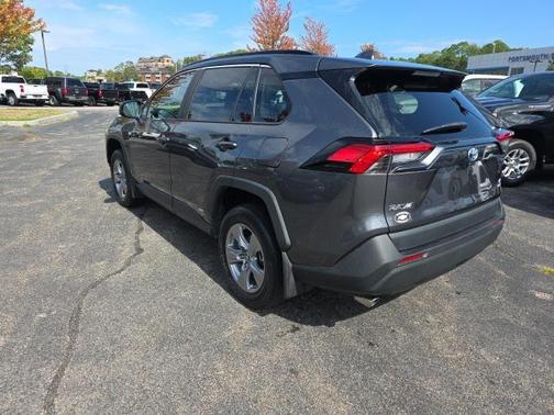 2022 Toyota RAV4 Hybrid LE