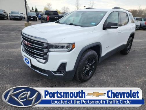 2023 GMC Acadia AWD AT4
