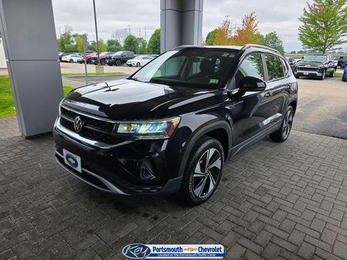 Deep Black 2023 Volkswagen Taos 1.5T SE