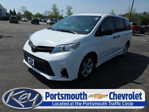 2020 Toyota Sienna SE
