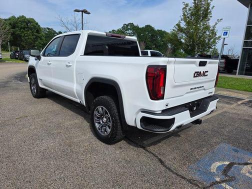 Summit White 2025 GMC Sierra 1500 AT4