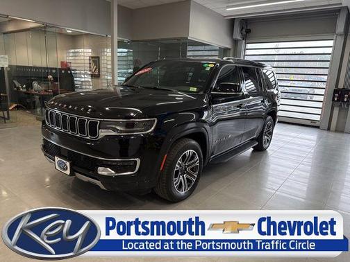 Diamond Black Crystal Pearlcoat 2024 Jeep Wagoneer Series II 4x4