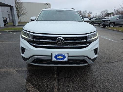 2023 Volkswagen Atlas 2.0T SE w/Technology 4MOTION
