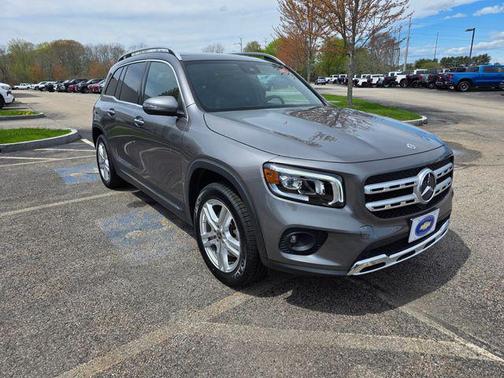 Mountain Grey Metallic 2022 Mercedes-Benz GLB 250 4MATIC