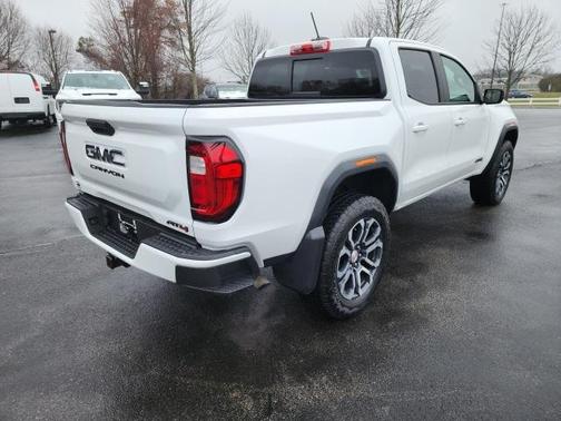 2023 GMC Canyon Base