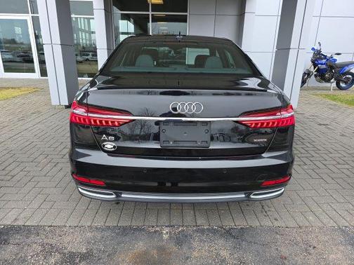 Mythos Black Metallic 2020 Audi A6 45 Premium Plus