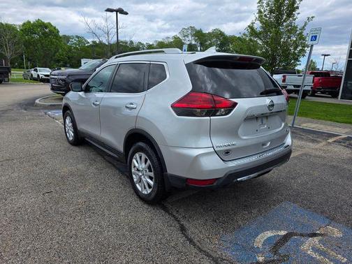 Brilliant Silver 2017 Nissan Rogue SV