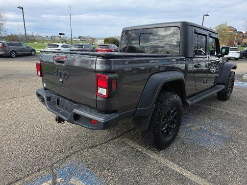 Granite Crystal Metallic Clearcoat 2023 Jeep Gladiator Sport S