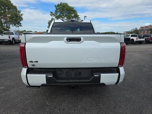 2024 Toyota Tundra Hybrid Limited