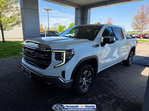 Summit White 2024 GMC Sierra 1500 SLT
