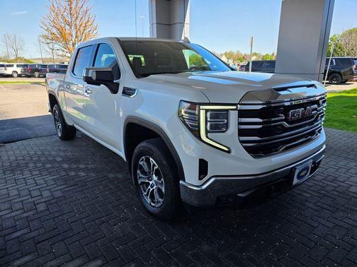 Summit White 2024 GMC Sierra 1500 SLT