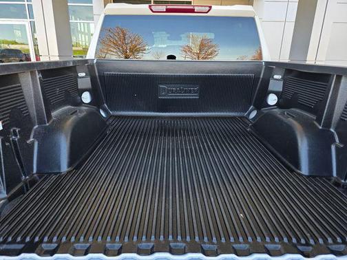 Summit White 2024 GMC Sierra 1500 SLT