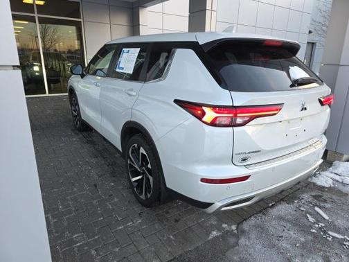 2023 Mitsubishi Outlander SE 2.5 S-AWC