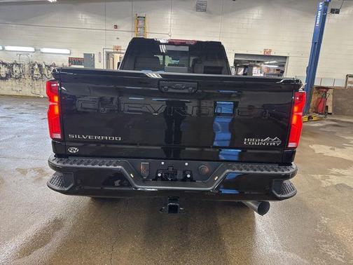 Black 2026 Chevrolet Silverado 2500 High Country