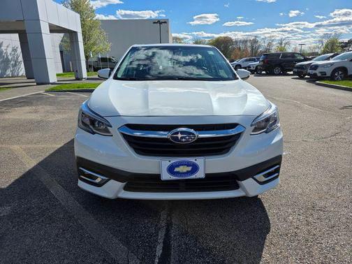Crystal White Pearl 2022 Subaru Legacy Limited