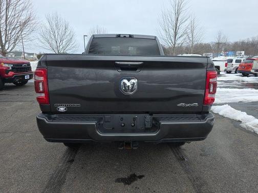 2024 RAM 3500 Big Horn Crew Cab 4x4 6'4' Box