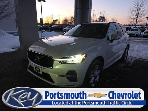 2022 Volvo XC60 B5 Momentum