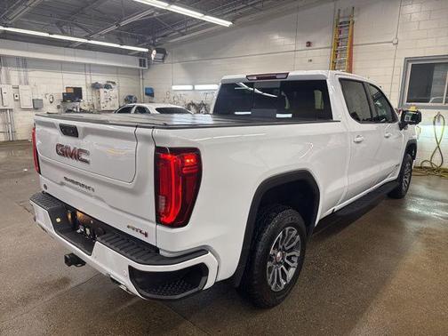 Summit White 2023 GMC Sierra 1500 AT4