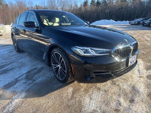 Black Sapphire Metallic 2022 BMW 540 i xDrive