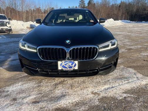 Black Sapphire Metallic 2022 BMW 540 i xDrive