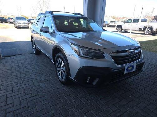 Ice Silver Metallic 2020 Subaru Outback Premium