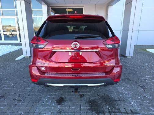 2020 Nissan Rogue SL